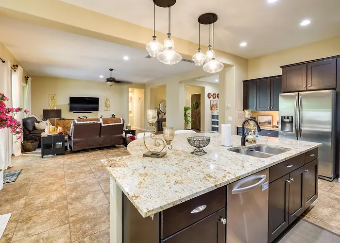 Tranquil W/ Hot Tub In 55+ Community * Florence